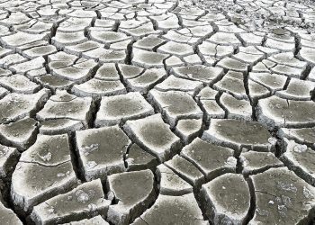 İran'ın Meşhed kentinde barajların doluluk oranı yüzde 3ün altına düştü