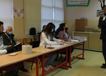 Yeni hükümetin güven oyu alamadığı Kosova'da erken genel seçime gidilmesi bekleniyor