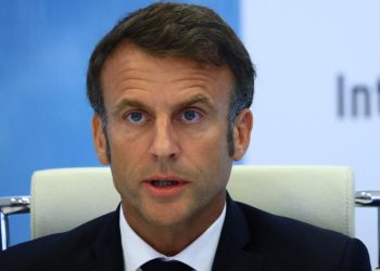 Macron, sosyal medya platformlarının gençler üzerindeki etkisine dikkati çekti