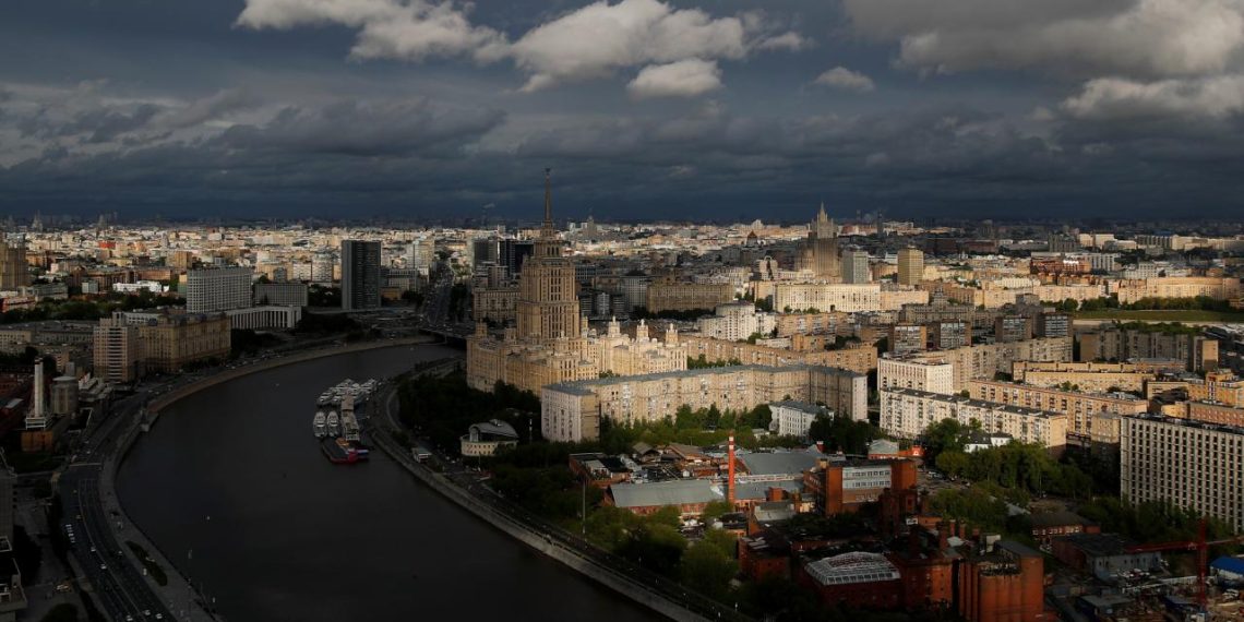 Rusya'ya yurt dışından giren sim kartların internet erişimi engellenecek