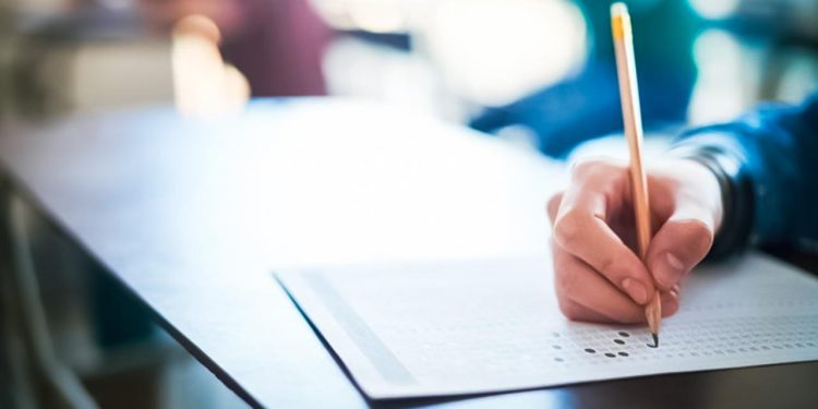 Güney Kore, üniversiteye giriş sınavı sırasında uçuşları durduracak