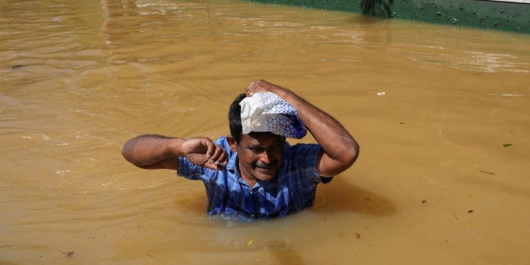 Sri Lanka'da şiddetli yağışların neden olduğu afetlerde ölenlerin sayısı 193'e çıktı