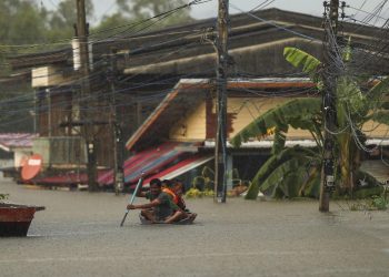 Tayland'ın güneyini vuran sel felaketinde ölenlerin sayısı 145'e çıktı