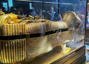 Tutankhamunun mezarı ilk kez tamamen sergileniyor