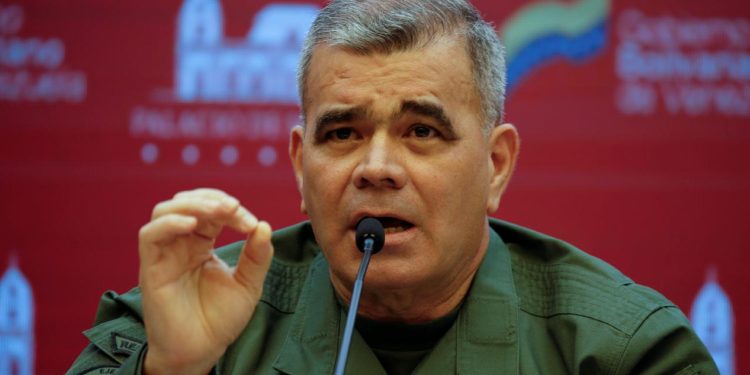 Venezuela: ABD'nin tüm tehditlerine başı dik şekilde karşılık veriyoruz