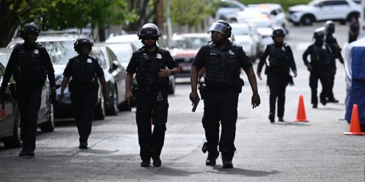 Washington'daki ulusal muhafızların görev süresi 28 Şubat'a kadar uzatıldı