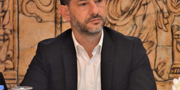 Kırok’tan vatandaşlara ‘evden çıkmayın’ çağrısı!