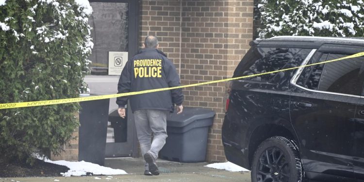 ABD'de MIT profesörünün öldürülmesi ve Brown Üniversitesi saldırısının şüphelisi ölü bulundu