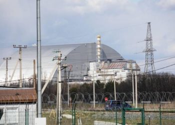 UAEA: Çernobil Nükleer Santrali'nde radyoaktif sızıntıyı önleyen çelik yapı hasar gördü