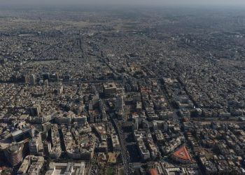 Suriye'nin başkenti Şamda patlama sesleri duyuldu