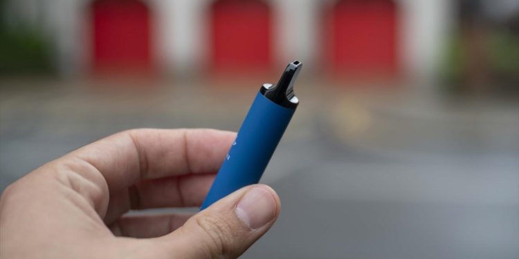 Azerbaycan'da sıvı elektronik sigaralar yasaklandı