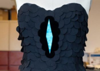 Üzerine düşen ışığın yüzde 99.87'sini yutan en siyah kumaş üretildi