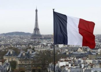 Fransa'da darbe iddiası taşıyan sahte video ortalığı karıştırdı