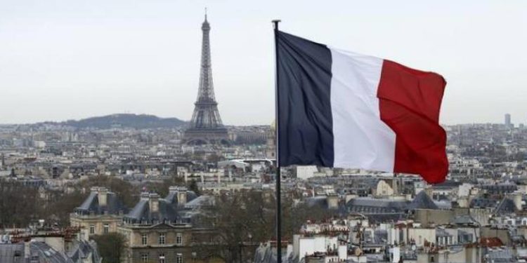 Fransa'da darbe iddiası taşıyan sahte video ortalığı karıştırdı