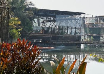 Hindistan'da gece kulübünde çıkan yangında 25 kişi yaşamını yitirdi