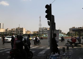 İran İçişleri Bakanı, ülke nüfusunun 75 yılda 40 milyonun altına ineceğini söyledi