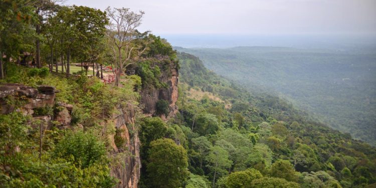 Kamboçya ile Tayland arasındaki sınır çatışmalarında 7 Aralık'tan beri 96 kişi öldü