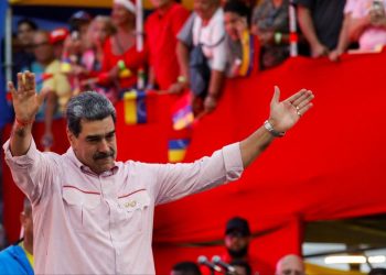 Venezuela Devlet Başkanı Maduro, dans ederek ABD'ye barış çağrısında bulundu