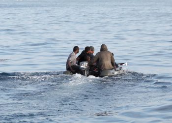 Manş Denizi'nde göçmen rekoru: Bir günde 800'den fazla geçiş