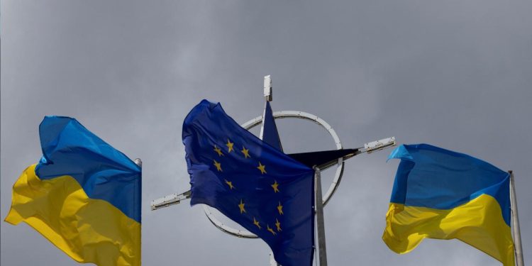 AB, ortak borçlanmayla Ukrayna'ya 2 yıl için 90 milyar euro sağlayacak