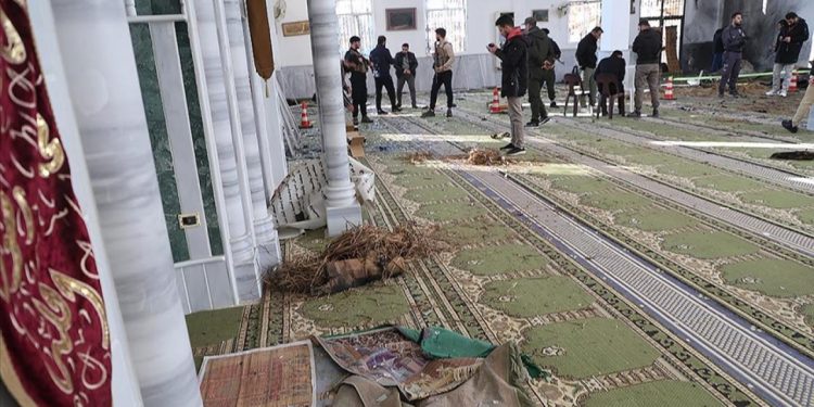 Arap ülkeleri, Suriye'de camiyi hedef alan terör saldırısını kınayarak dayanışma mesajı verdi