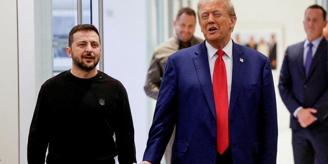 Trump, Zelenskiy ile barış görüşmeleri için Florida'da buluştu