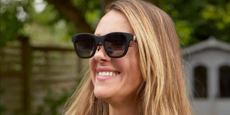 Google, yapay zekalı akıllı gözlükler için 2026'da geri dönüyor