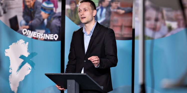 Grönland, ABD ile diyaloğu sürdürme niyetinde olduklarını belirtti