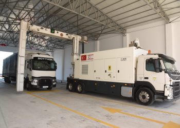 Türkiye’den KKTC’ye Mobil X-Ray Desteği: Gümrüklerde Güvenlik Artıyor