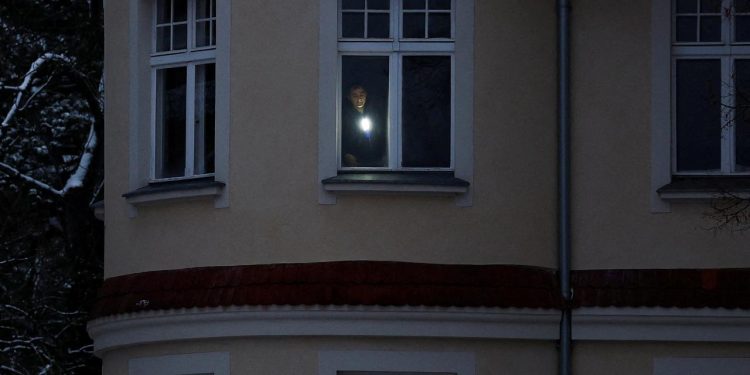 Berlindeki elektrik kesintisinin faillerinin başına 1 milyon euro ödül konuldu