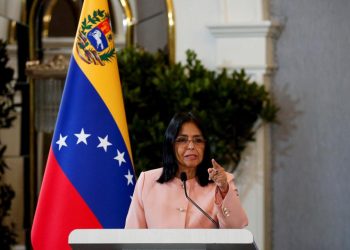 Venezuela: Petrol satışından elde edilecek gelir sağlık sistemi için kullanılacak