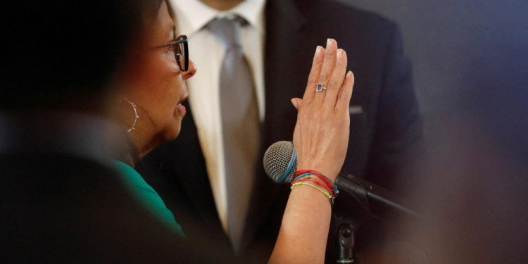 AB: Venezuela'da Geçici Devlet Başkanı görevini devralan Rodriguez'i meşru lider kabul etmiyoruz