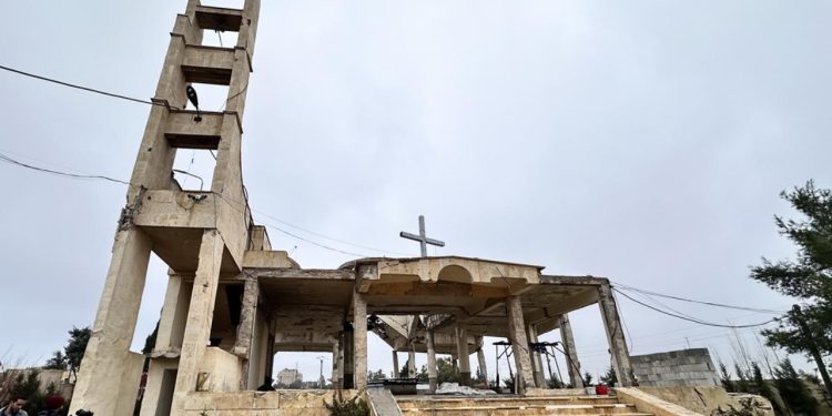 Suriye'de terör örgütü YPG'nin dron atölyesine çevirdiği kilise görüntülendi