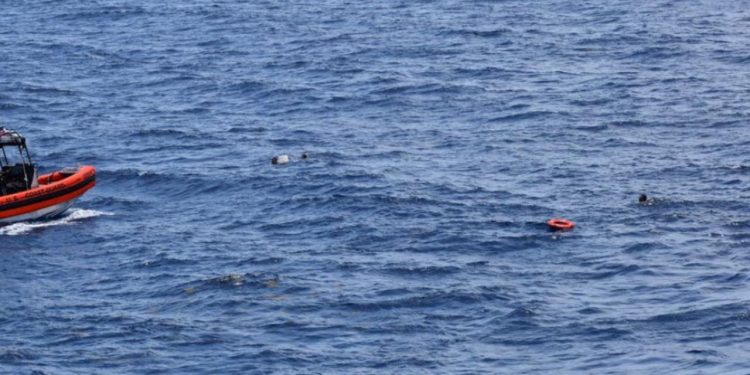 Nijerya'da yolcu teknesi alabora oldu: 25 ölü