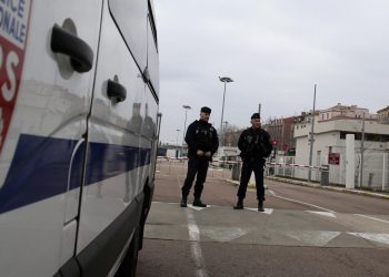 Fransa'da Goretti Fırtınası nedeniyle 320 bin hanede elektrik kesintisi sürüyor