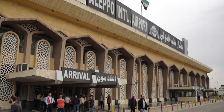 Terör örgütünün saldırıları nedeniyle 8 gündür kapalı olan Halep Havalimanı yeniden açılıyor