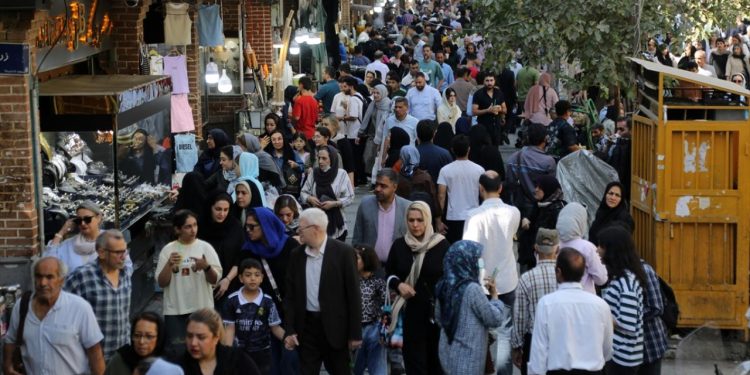 İran'da internet kısıtlamaları kalkıyor