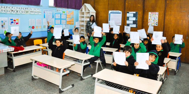 Okullarda karne heyecanı