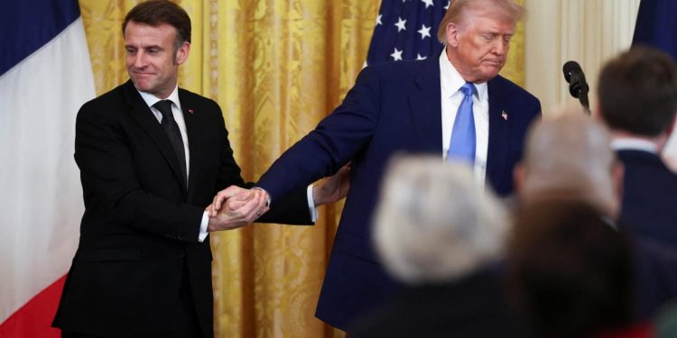 Fransa Cumhurbaşkanı Macron, ABD'nin bazı müttefiklerine giderek sırt döndüğünü söyledi