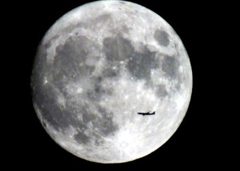 NASA Ay yüzeyine nükleer reaktör kurmayı planlıyor