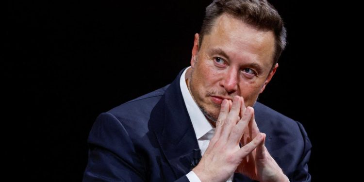 Elon Musk'tan Venezuela'ya bedava internet