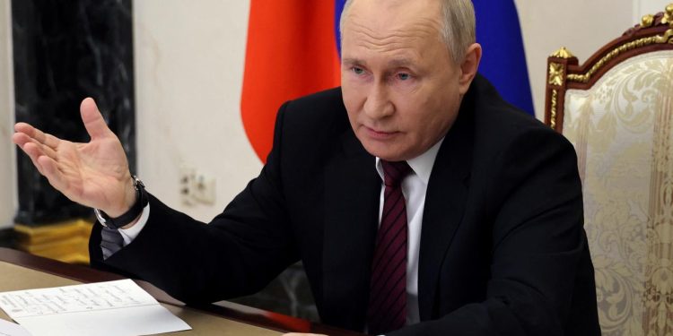 Putin, Rus hükümetine yapay zeka teknolojileri geliştirme talimatı verdi