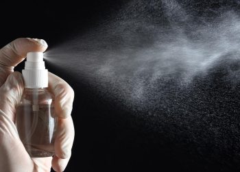 Bilim insanları hayati tehlike arz eden yaraları anında kapatan sprey toz geliştirdi