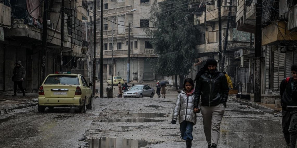 Suriye ordusu: Terör örgütü YPG/SDG sivillerin insani koridordan geçişini engelliyor