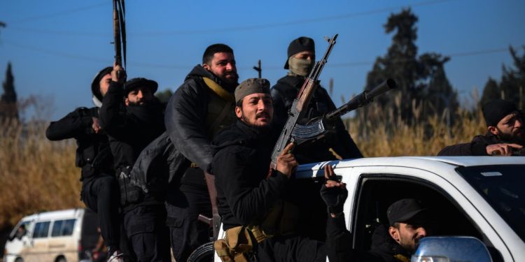 Halep'teki askeri operasyonlar durduruldu