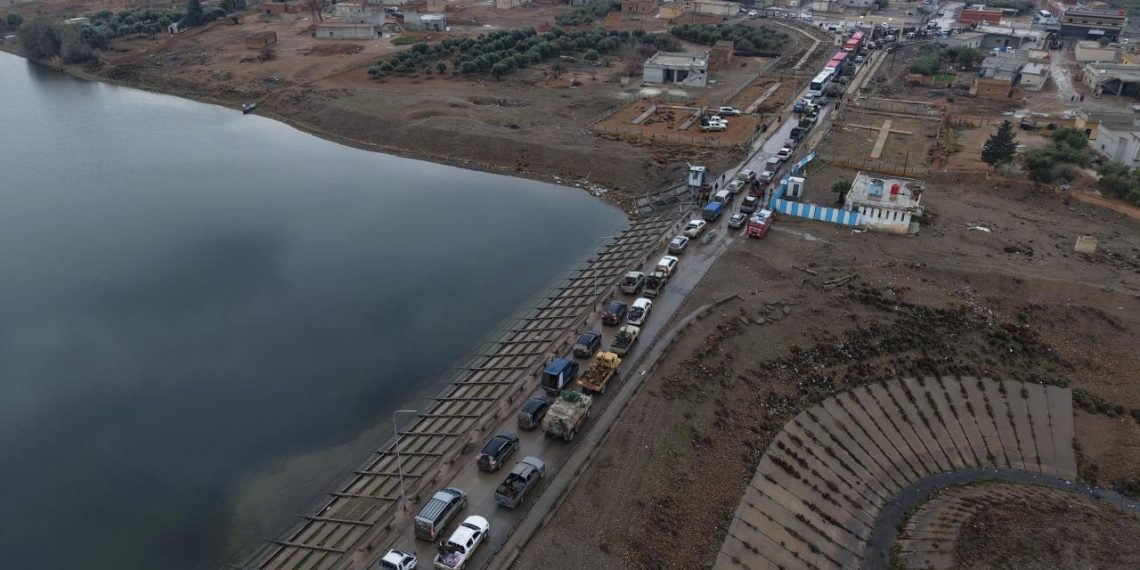 Suriye ordusu, Rakka kentine yoğun sevkiyat yapıyor