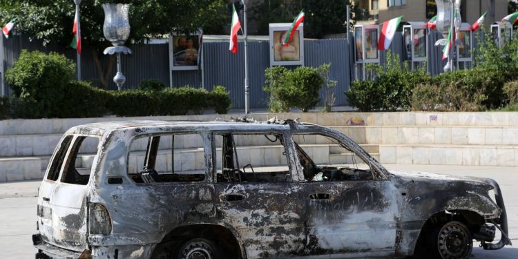 İran'ın başkenti Tahranda halka "dışarı çıkmayın" uyarısı yapıldı