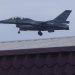 Tayvan'da F16 savaş uçağı eğitim uçuşunda düştü