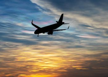 CNN: ABD, Venezuela'ya sınır dışı edilen kişilerin uçuşlarını durdurdu