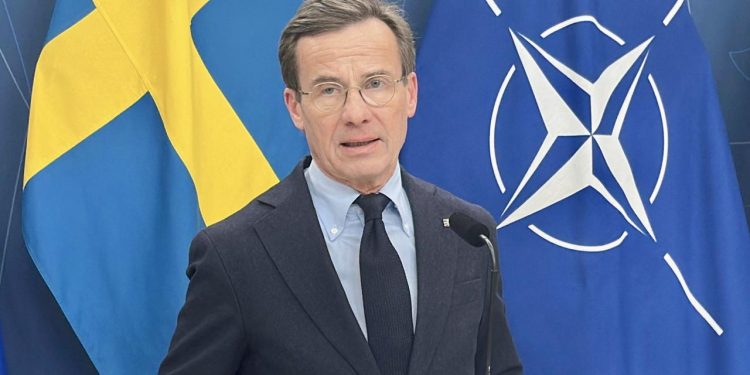 Kristersson'dan Grönland mesajı: Kavga etmiyoruz, fikirlerimizi söylüyoruz